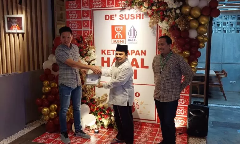 LPPOM MUI Serahkan Ketetapan Halal De’ Shushi
