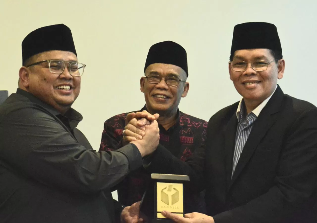 Silaturahim ke MUI, Ketua Bawaslu RI Harapkan Fatwa Pemilu Sejuk dan Damai