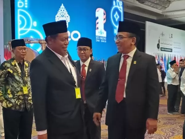 Peringati Satu Abad NU di Sidoarjo, Kiai Marsudi Syuhud Rayakan Ultah di Hari yang Sama
