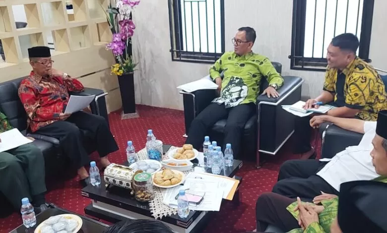 Rapat Penyusunan Jadwal Imsakiyah, Ketum MUI Imbau Ikuti Pemerintah