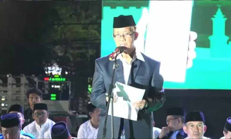 Ketum MUI Sulsel Pimpin Doa pada Acara Khatam Quran
