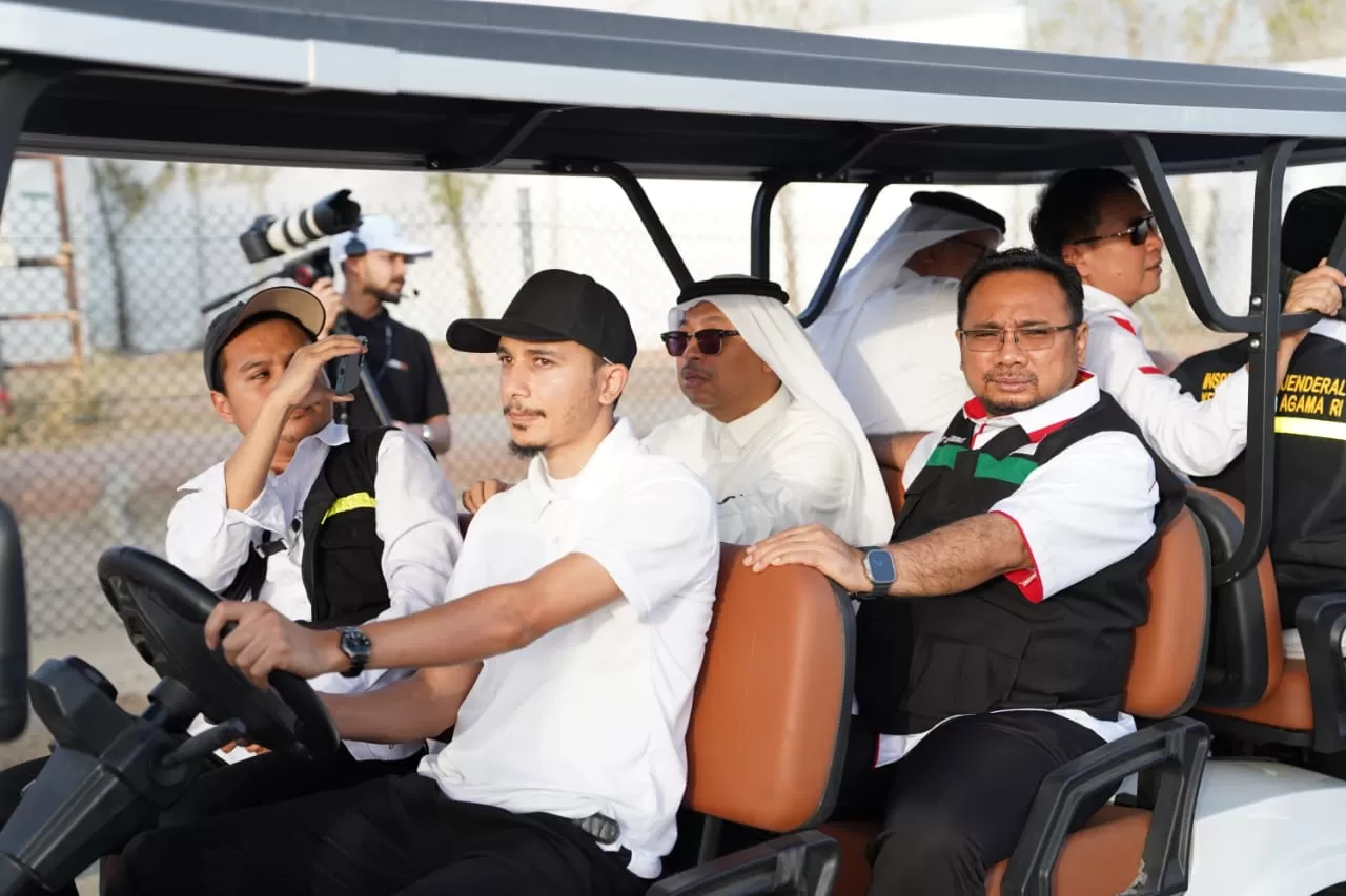 Tinjau Tenda, Dapur, Toilet, dan Coba Mobil Golf di Arafah, Menag: Lebih Bagus!