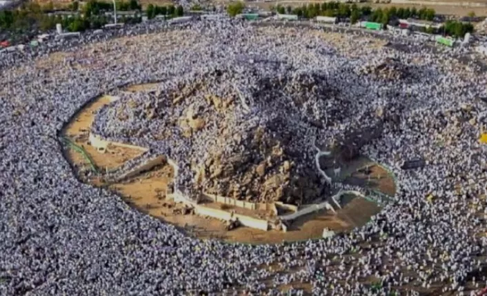 Puasa Arafah dan Hari Raya Ikut Pemerintah?