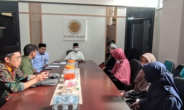 Pengurus FSLDK Silaturahmi ke MUI Sulsel